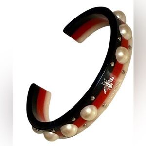 GUCCI Sylvie Web BRACELET Vintage PEARL Stud BEE Logo Italy